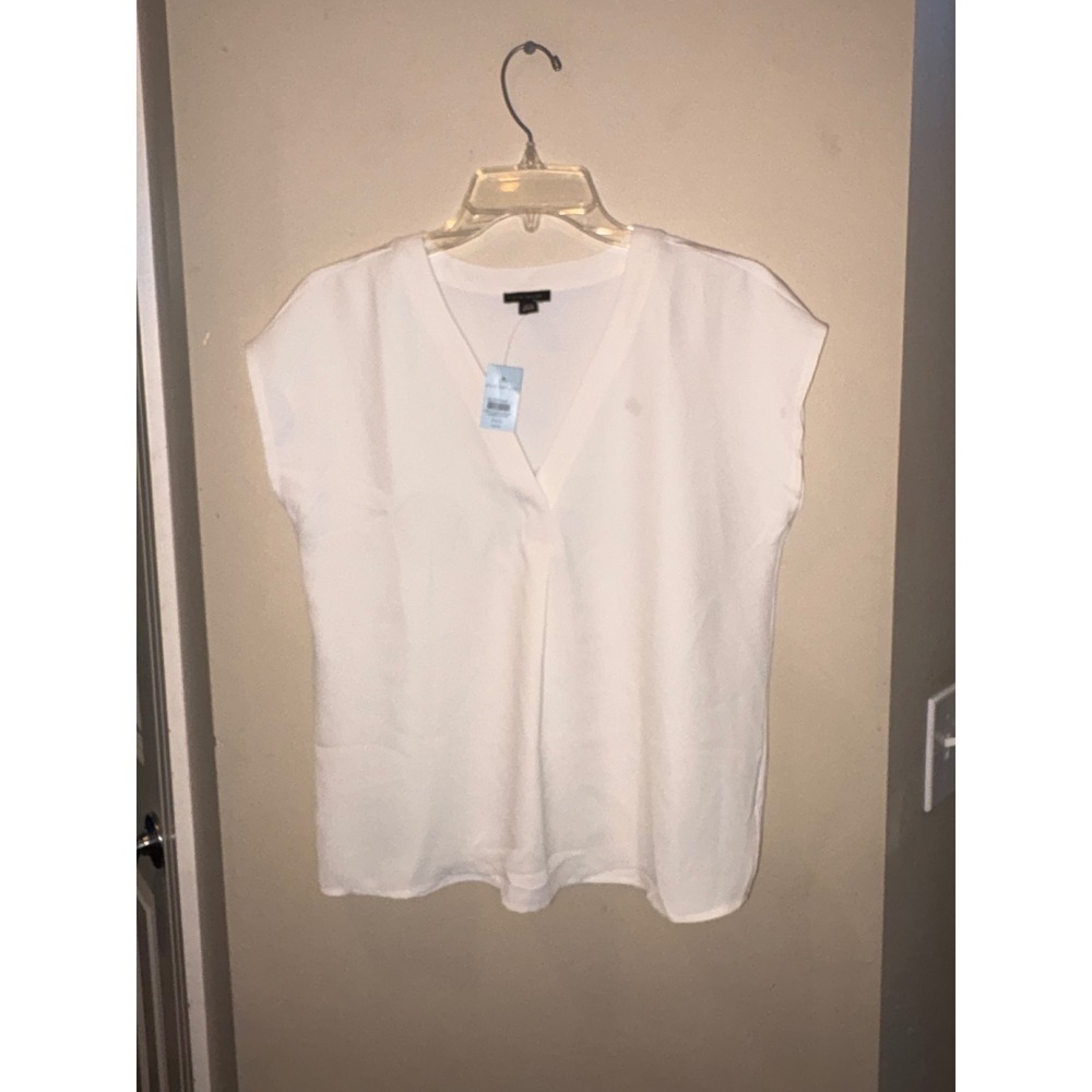 Ann Taylor White V-Neck Mixed Media Cap Sleeve Blouse XXSP Petite NWT